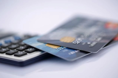 Kredi kartı aidatları zamlandı: Bankaların oyununa karşı müşteriler uyarıldı