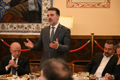 Bursa Büyükşehir Belediye Başkan Vekili Şahin Biba turizmcilerle buluştu