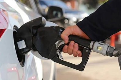 Motorinde son zam pompaya yansıdı: 70 TL'nin üzerine çıktı